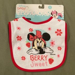 Minnie baby bib